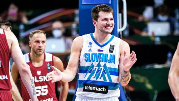 Slovėnai sutriuškino Lenkijos krepšininkus ir grupėje užėmė pirmą vietą